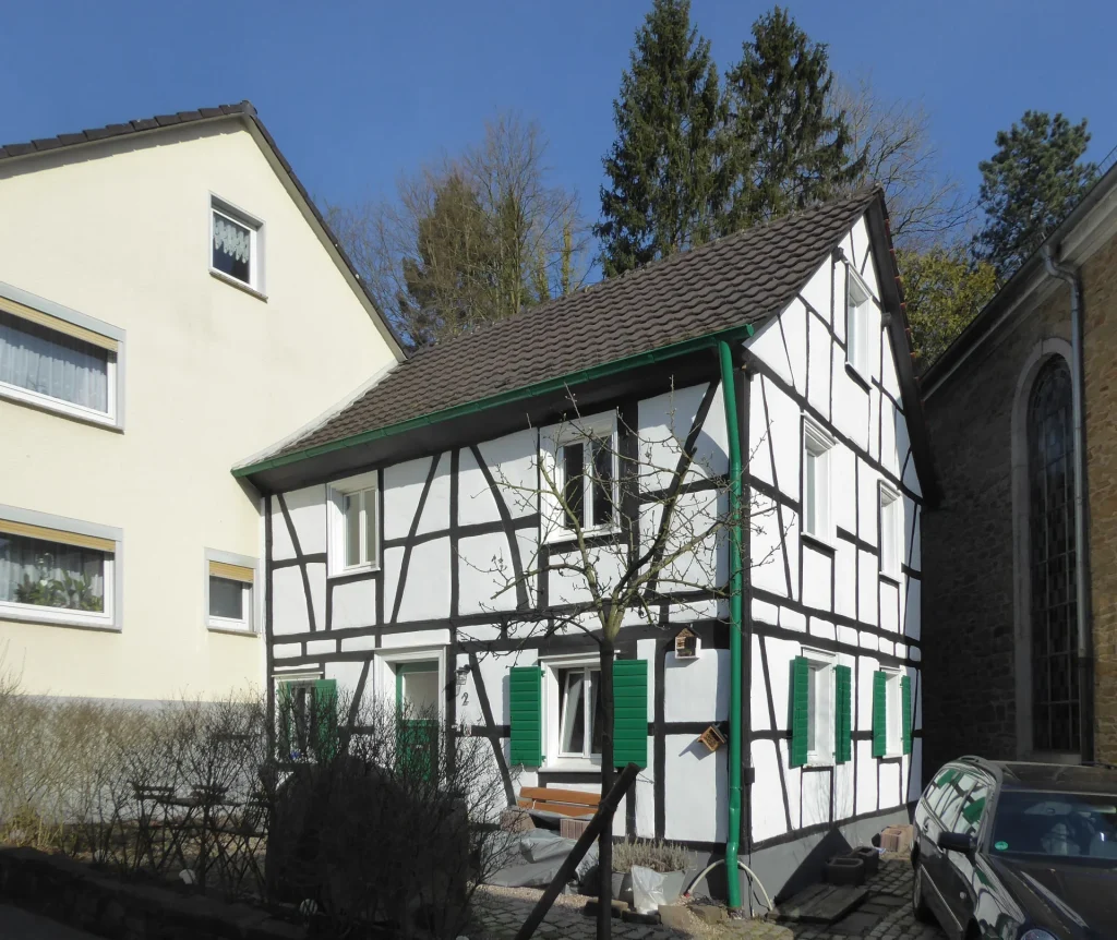 Bergisches Wohnhaus mit Fachwerk in Volberg, Rösrath-Hoffnungsthal